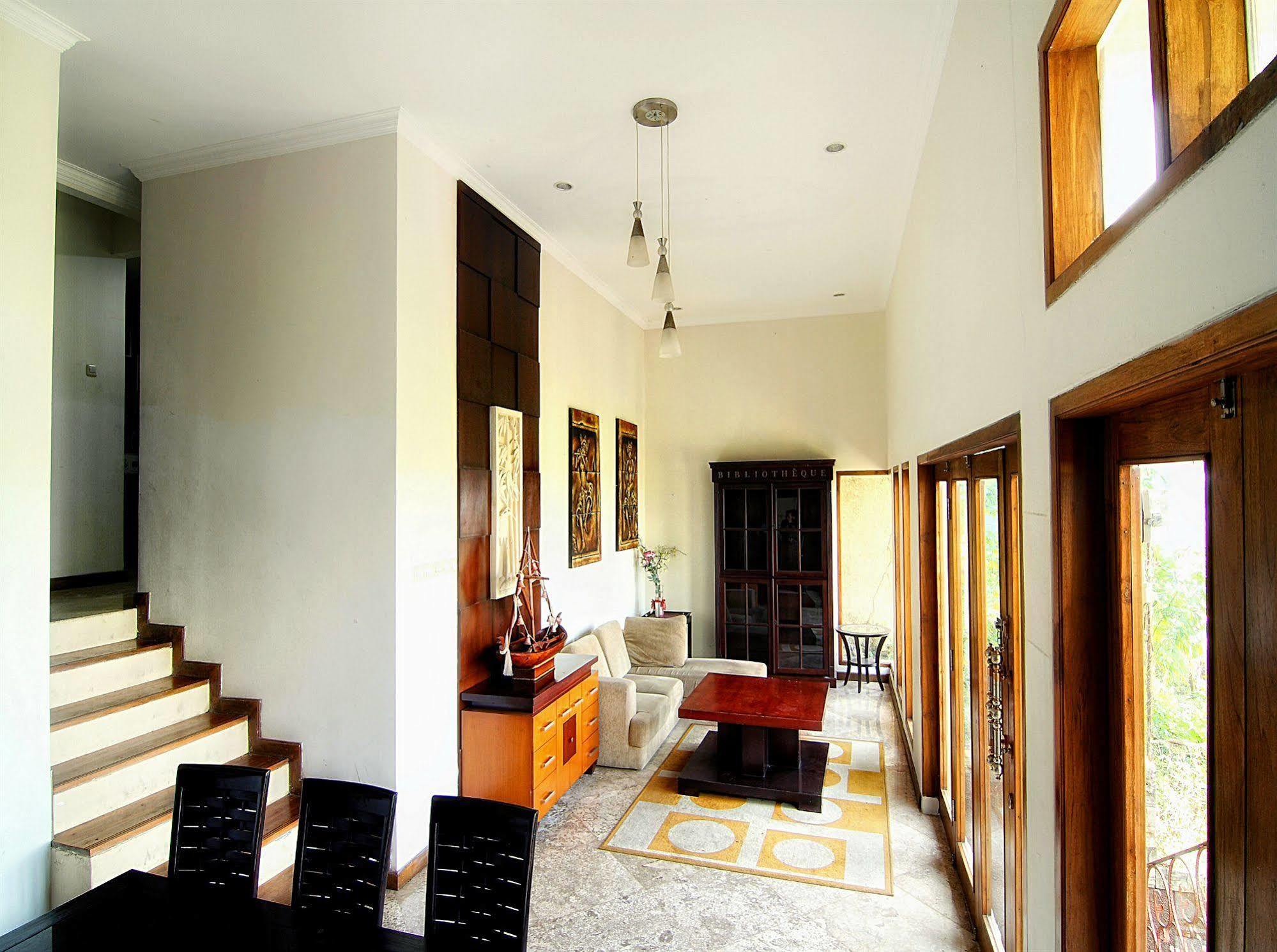 De Bukit Dago Villa Бандунг Екстериор снимка